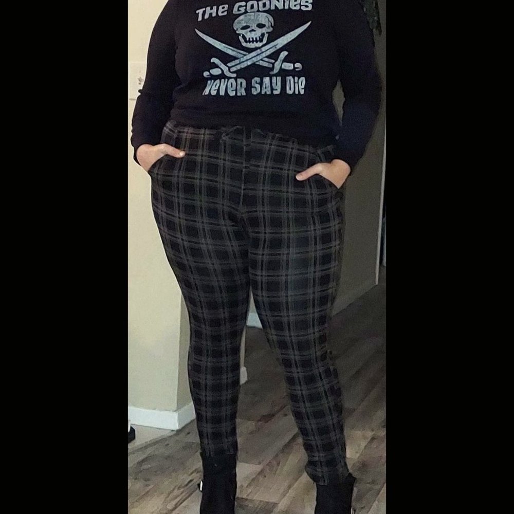 🚫SOLD 🚫Torrid Stretch High Waisted Plaid Pants